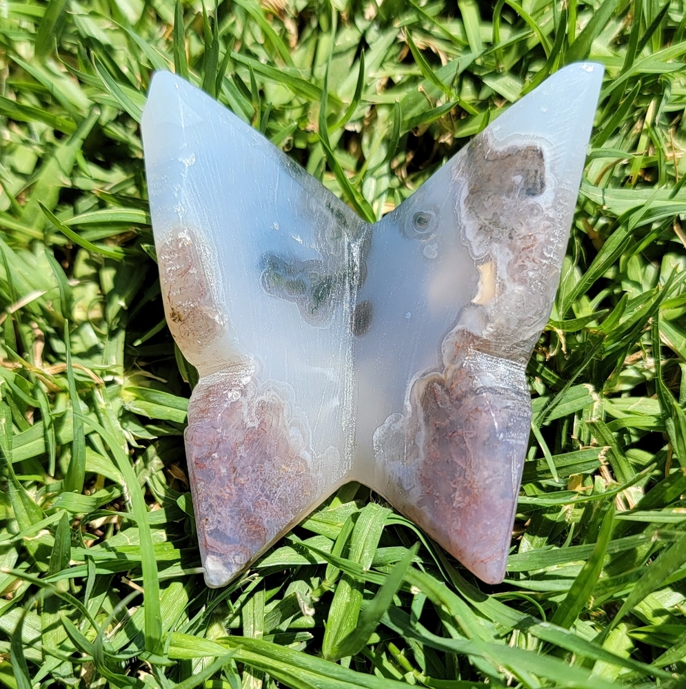 NEW 2.17" x 2.4" x 85g MOSS AGATE 3D BUTTERFLY